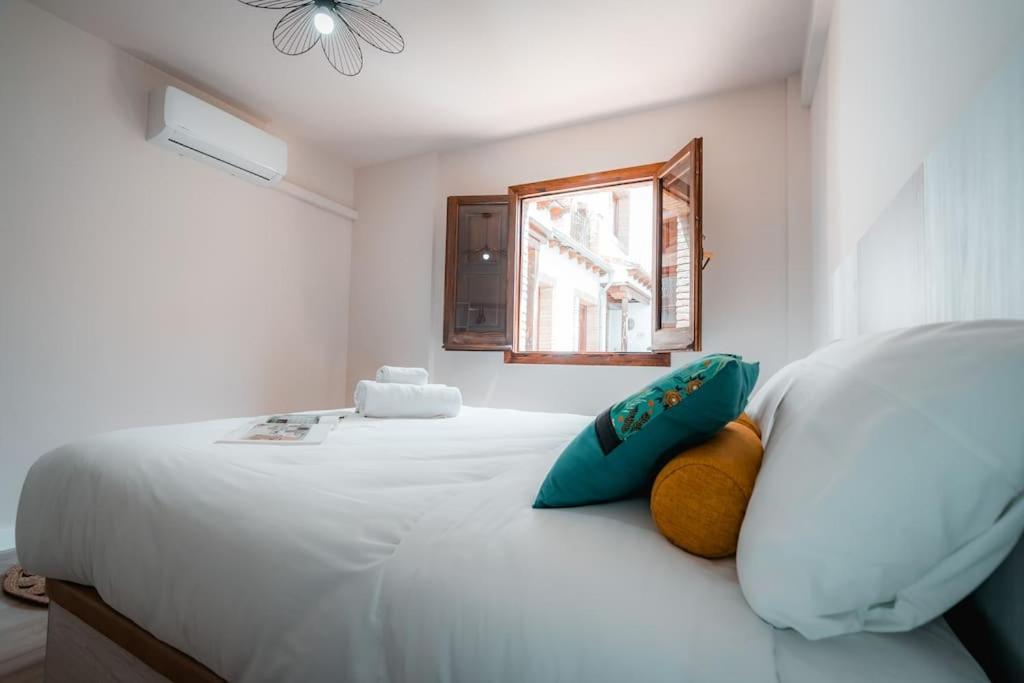 Apartamento Qh Caldeleria Vieja Granada Exterior foto